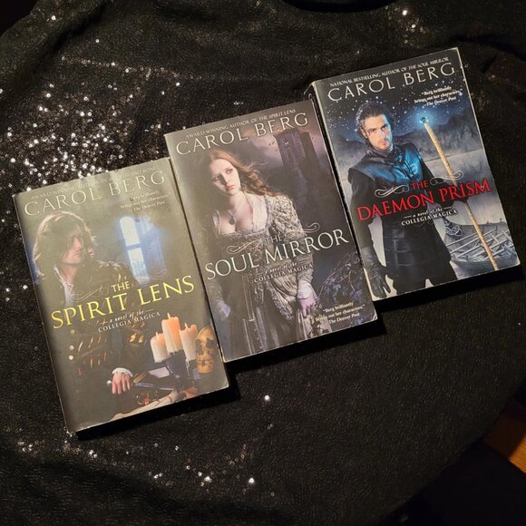 Carol Berg Book Set Collegia Magica Book 1, 2, 3 - Picture 1 of 14